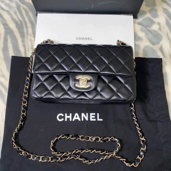 NEW CHANEL MINI CLASSIC FLAP BAG - Picture 4 of 16